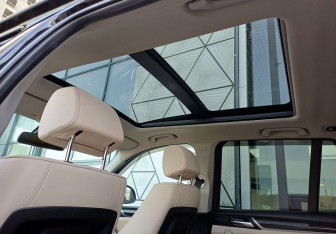 Подержанный автомобиль BMW X3 2016 года (19 фото)