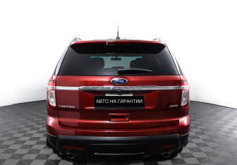 Подержанный автомобиль Ford Explorer 2012 года (6 фото)