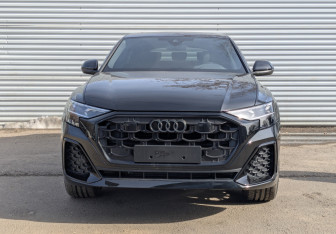 Новый Audi Q8 2025 (5 фото)
