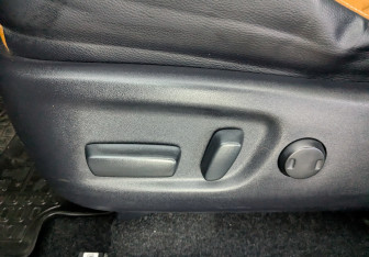 Подержанный автомобиль Toyota RAV4 2018 года (20 фото)