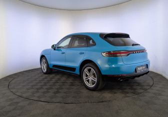 Подержанный автомобиль Porsche Macan 2021 года (7 фото)