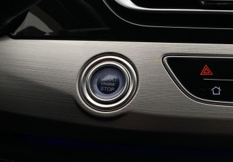 Подержанный автомобиль Changan CS75 2020 года (17 фото)