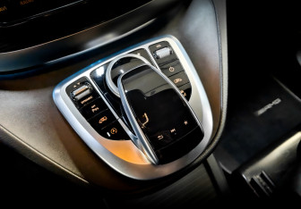 Подержанный автомобиль Mercedes-Benz Vito 2019 года (25 фото)