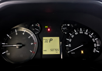 Подержанный автомобиль Toyota Land Cruiser Prado 2021 года (14 фото)
