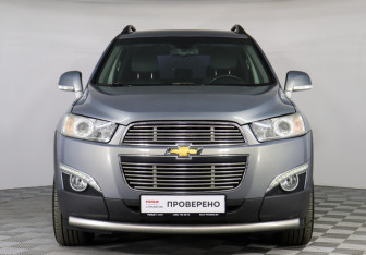 Подержанный автомобиль Chevrolet Captiva 2013 года (2 фото)