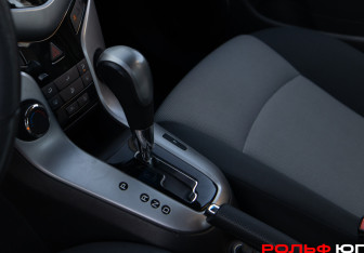 Подержанный автомобиль Chevrolet Cruze Sedan 2009 года (15 фото)