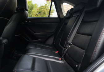 Подержанный автомобиль Mazda CX-5 2014 года (8 фото)