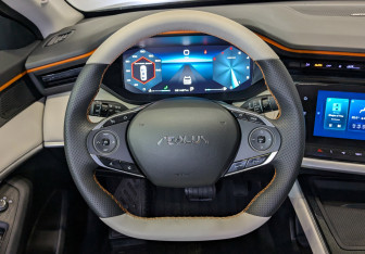 Подержанный автомобиль DongFeng Shine Max 2023 года (19 фото)