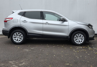 Подержанный автомобиль Nissan Qashqai 2016 года (4 фото)