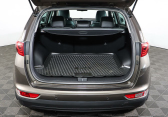 Подержанный автомобиль Kia Sportage 2017 года (23 фото)