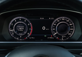 Подержанный автомобиль Volkswagen Tiguan 2017 года (29 фото)