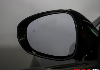 Подержанный автомобиль Voyah Dream 2023 года (22 фото)