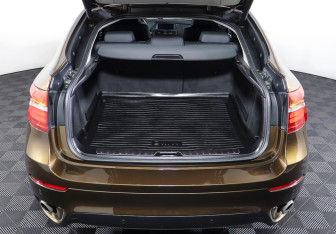 Подержанный автомобиль BMW X6 2013 года (10 фото)