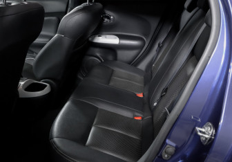 Подержанный автомобиль Nissan Juke 2017 года (10 фото)