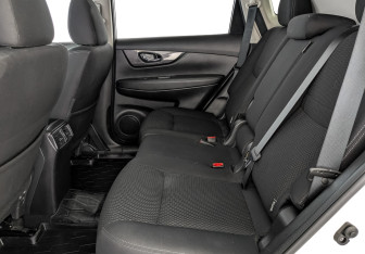 Подержанный автомобиль Nissan X-Trail 2022 года (18 фото)