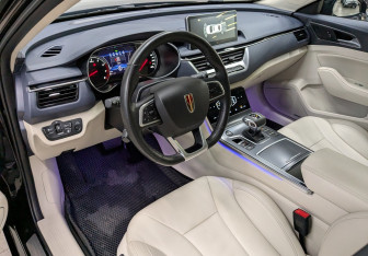 Подержанный автомобиль Hongqi H5 2022 года (8 фото)