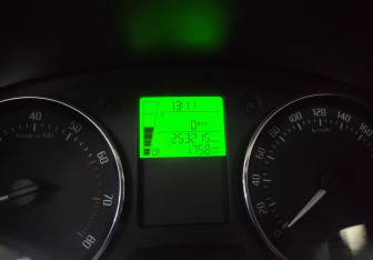 Подержанный автомобиль Skoda Roomster 2011 года (16 фото)