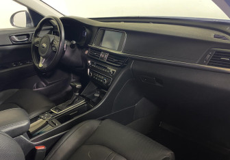 Подержанный автомобиль Kia Optima Sedan 2017 года (6 фото)
