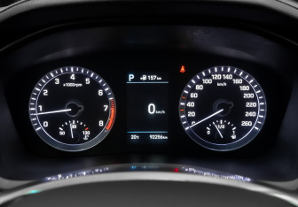 Подержанный автомобиль Hyundai Sonata 2019 года (16 фото)