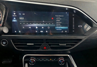 Подержанный автомобиль Geely Tugella 2021 года (14 фото)