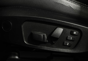 Подержанный автомобиль BMW X3 2013 года (16 фото)