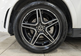 Подержанный автомобиль Mercedes-Benz GLE 2021 года (12 фото)