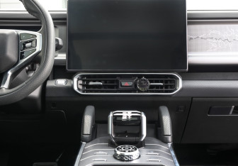 Подержанный автомобиль Jetour T2 2024 года (15 фото)