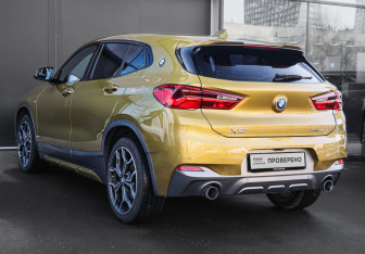 Подержанный автомобиль BMW X2 2017 года (6 фото)