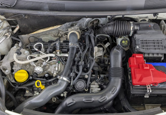 Подержанный автомобиль Renault Duster 2021 года (9 фото)