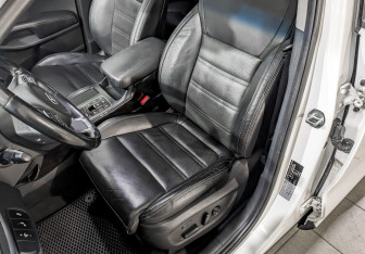 Подержанный автомобиль Kia Sorento 2017 года (20 фото)