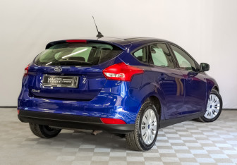 Подержанный автомобиль Ford Focus Hatchback 2019 года (5 фото)