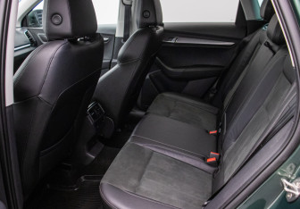 Подержанный автомобиль Skoda Karoq 2020 года (11 фото)