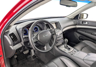Подержанный автомобиль Infiniti G Sedan 2013 года (16 фото)