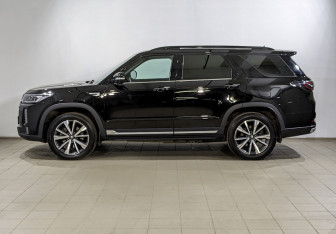 Подержанный автомобиль Changan CS95 2024 года (8 фото)