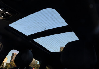 Подержанный автомобиль Exeed TXL 2023 года (12 фото)