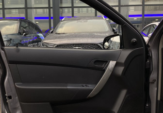 Подержанный автомобиль Chevrolet Aveo Sedan 2007 года (15 фото)