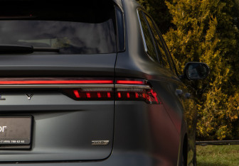 Подержанный автомобиль Geely Monjaro 2024 года (35 фото)