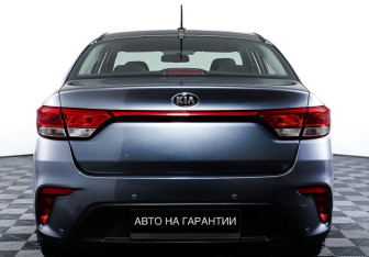 Подержанный автомобиль Kia Rio Sedan 2017 года (6 фото)