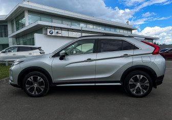 Подержанный автомобиль Mitsubishi Eclipse Cross 2018 года (8 фото)