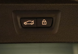 Подержанный автомобиль BMW X5 M 2018 года (25 фото)