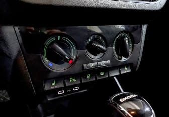 Подержанный автомобиль Skoda Rapid Liftback 2021 года (21 фото)