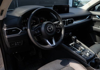 Подержанный автомобиль Mazda CX-5 2024 года (12 фото)