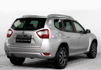 Подержанный автомобиль Nissan Terrano 2016 года (3 фото)