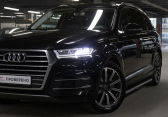 Подержанный автомобиль Audi Q7 2015 года (25 фото)