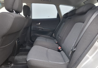 Подержанный автомобиль Kia Ceed Wagon 2010 года (11 фото)