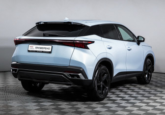 Подержанный автомобиль Omoda C5 2023 года (5 фото)