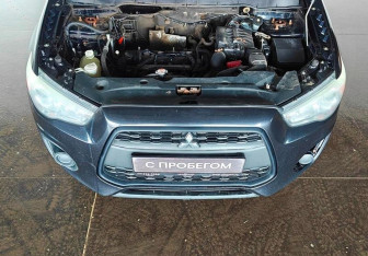 Подержанный автомобиль Mitsubishi ASX 2013 года (14 фото)