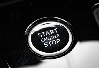 Подержанный автомобиль Audi A3 Hatchback 2021 года (17 фото)