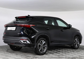 Подержанный автомобиль Omoda C5 2024 года (5 фото)