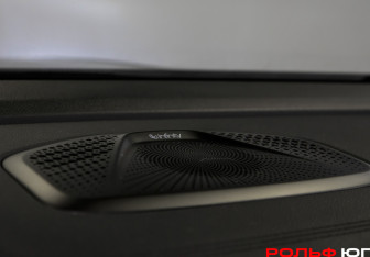 Подержанный автомобиль Geely Monjaro 2023 года (16 фото)